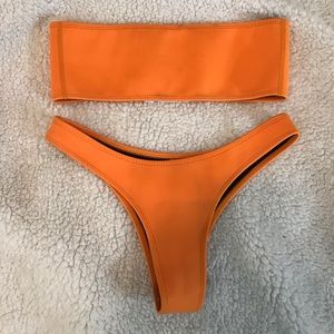 @dazzoloqy Orange Hoaka Bikini Set